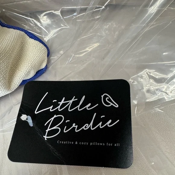 Little Birdie accent pillow. Made in Mississippi
19x14H. Made in USA - Picture 3 of 4